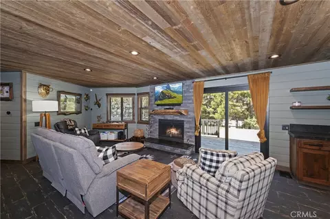 Living - 41940 Centre Ct, Big Bear Lake, CA 92315 photo 1 of 6