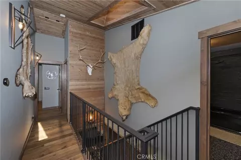 Entry Way - 41940 Centre Ct, Big Bear Lake, CA 92315 photo 2 of 2