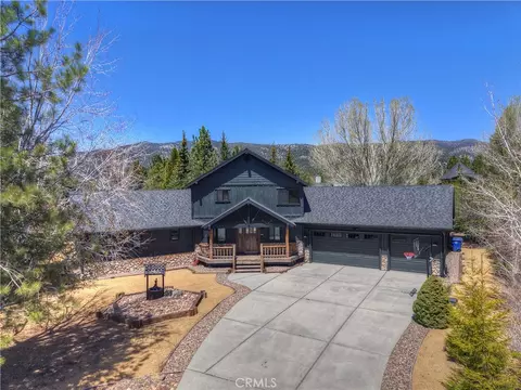 Exterior - 41940 Centre Ct, Big Bear Lake, CA 92315 photo 2 of 11