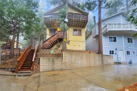 26241 Boulder Ln, Twin Peaks, CA 92391