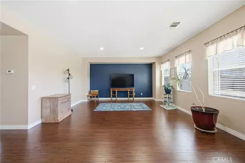 Living - 1447 Daffodil Way, Beaumont, CA 92223 photo 6 of 9