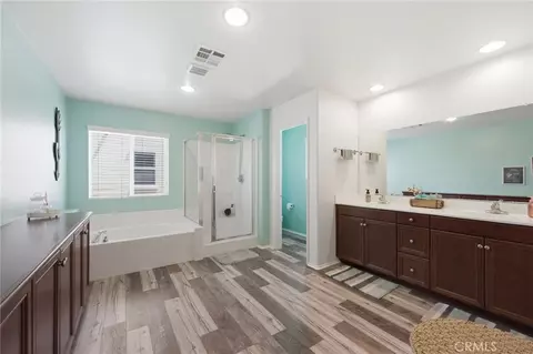 Entry Way - 1447 Daffodil Way, Beaumont, CA 92223 photo 5 of 6