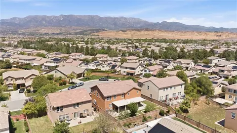 View/Area - 1447 Daffodil Way, Beaumont, CA 92223 photo 2 of 9