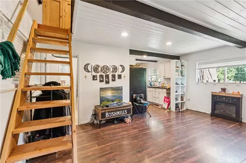 Entry Way - 794 Woodland, Crestline, CA 92325 photo 1 of 1