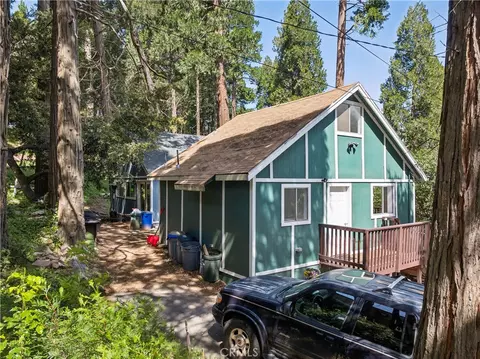 Exterior - 794 Woodland, Crestline, CA 92325 photo 3 of 7