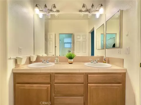 Bath - 11265 Runyan, Beaumont, CA 92223 photo 3 of 10