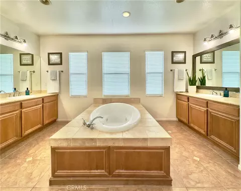 Bath - 11265 Runyan, Beaumont, CA 92223 photo 5 of 10