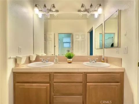 Bath - 11265 Runyan, Beaumont, CA 92223 photo 4 of 10