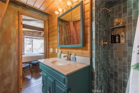 Bath - 445 Elysian Blvd, Big Bear City, CA 92314 photo 3 of 3