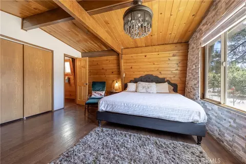 Bedroom - 445 Elysian Blvd, Big Bear City, CA 92314 photo 2 of 5