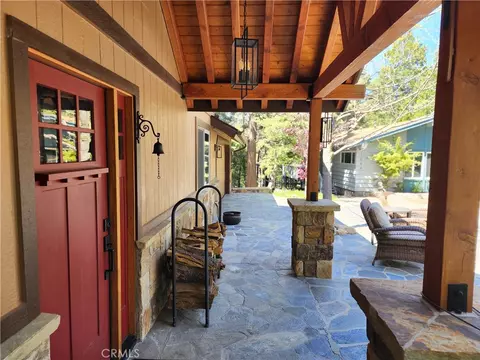 Exterior - 1056 Fiden Ct, Crestline, CA 92325 photo 7 of 22