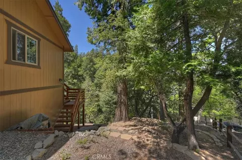 Exterior - 1056 Fiden Ct, Crestline, CA 92325 photo 16 of 22