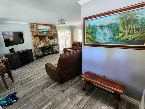 Living - 1056 Fiden Ct, Crestline, CA 92325 photo 1 of 2