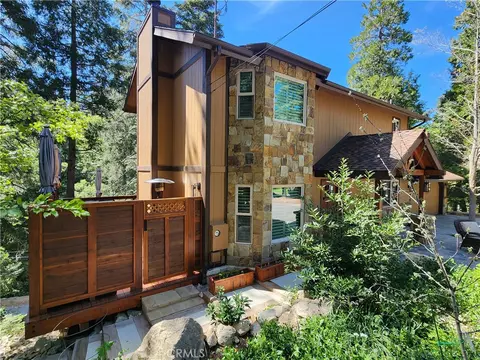Exterior - 1056 Fiden Ct, Crestline, CA 92325 photo 9 of 22