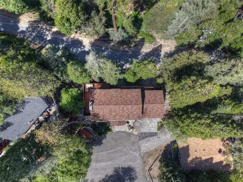 View/Area - 1056 Fiden Ct, Crestline, CA 92325 photo 2 of 4