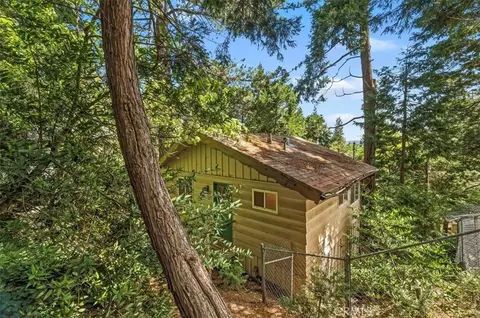 Exterior - 768 Deer, Crestline, CA 92325 photo 5 of 8
