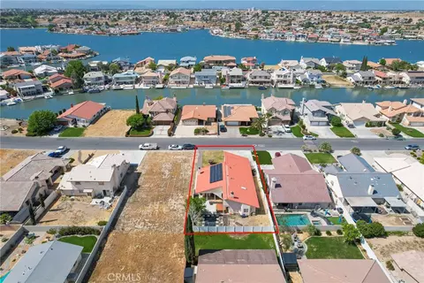 18270 Lakeview Dr, Victorville, CA 92395