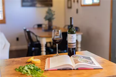 Kitchen - 176 Fir Ter, Cedar Glen, CA 92321 photo 2 of 4