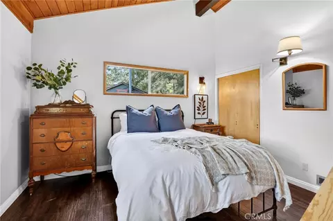 Bedroom - 176 Fir Ter, Cedar Glen, CA 92321 photo 5 of 10