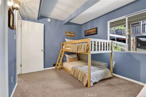 Bedroom - 176 Fir Ter, Cedar Glen, CA 92321 photo 9 of 10
