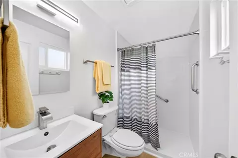 Bath - 5146 E Parker, Oceanside, CA 92057 photo 2 of 4