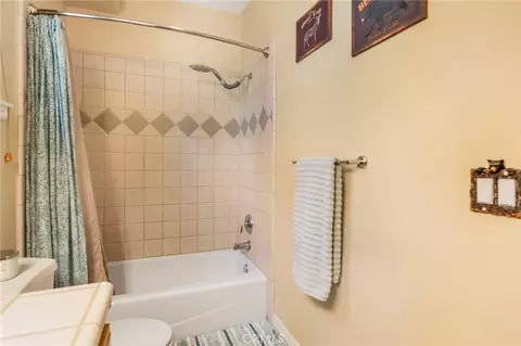 Bath - 24380 Horst, Crestline, CA 92325 photo 6 of 6
