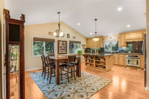 Dining - 24380 Horst, Crestline, CA 92325 photo 2 of 4