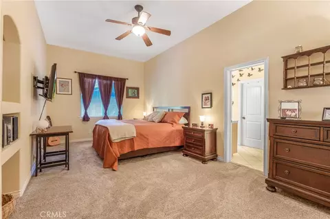 Bedroom - 24380 Horst, Crestline, CA 92325 photo 1 of 6