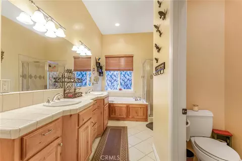 Bath - 24380 Horst, Crestline, CA 92325 photo 4 of 6