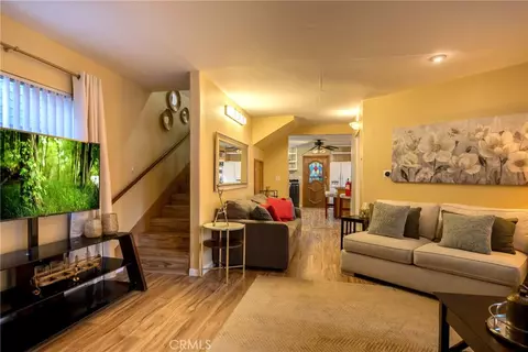 Living - 351 Pine Ln, Sugarloaf, CA 92386 photo 4 of 5