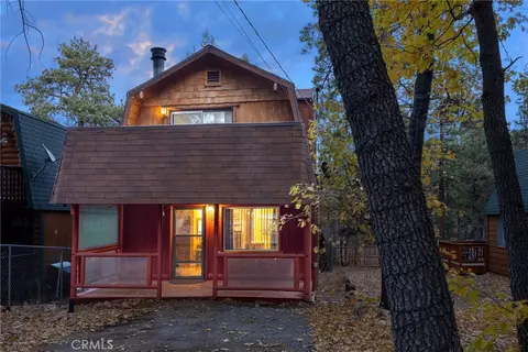 351 Pine Ln, Sugarloaf, CA 92386