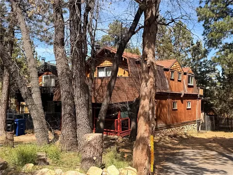Other - 351 Pine Ln, Sugarloaf, CA 92386 photo 2 of 10