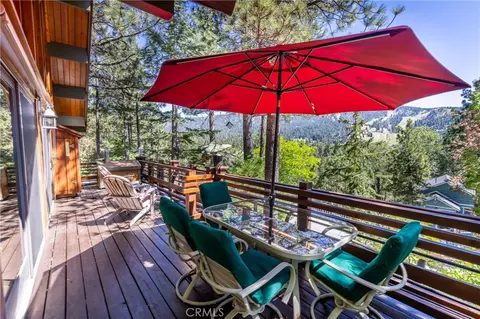 Exterior - 845 Menlo, Big Bear Lake, CA 92315 photo 9 of 9