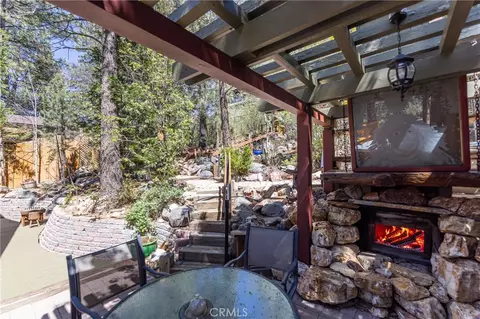 Exterior - 845 Menlo, Big Bear Lake, CA 92315 photo 5 of 9