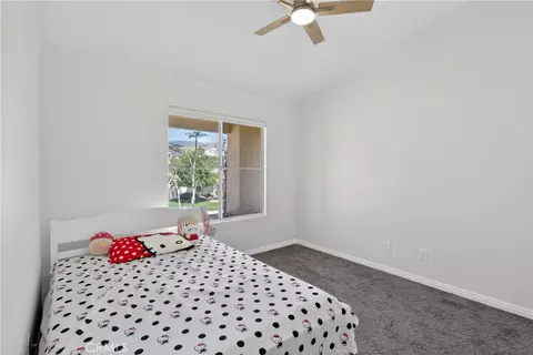 Bedroom - 29115 Whitegate, Highland, CA 92346 photo 3 of 5