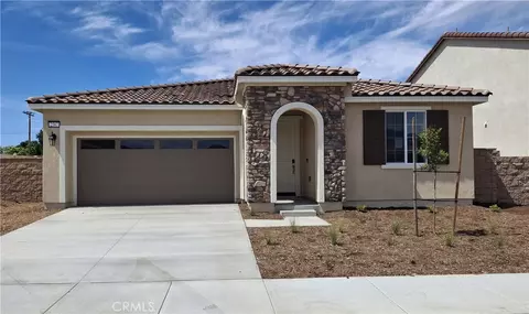 2587 Moonshimmer St, Hemet, CA 92543