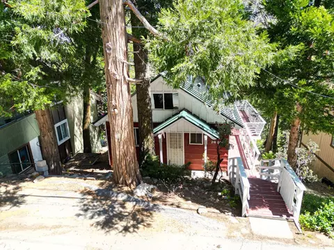26408 Lake Forest Dr, Twin Peaks, CA 92391