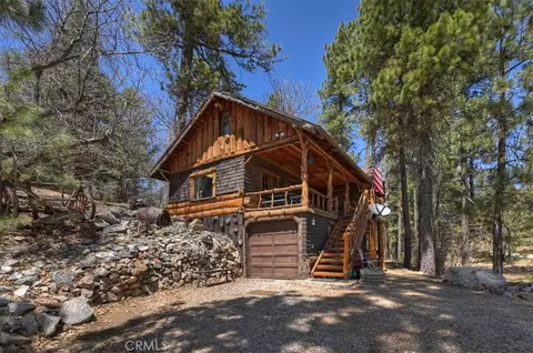 22 Polique Cyn, Fawnskin, CA 92333
