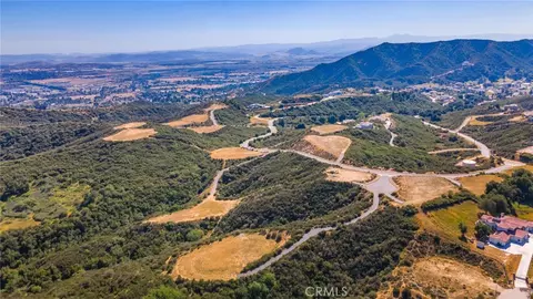 7050 Royal View Ct, Yucaipa, CA 92399
