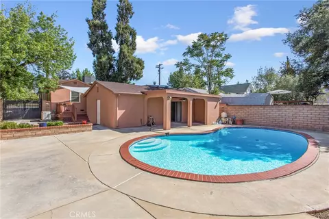 Exterior - 546 North Pl, Redlands, CA 92373 photo 9 of 12