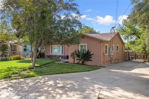 Exterior - 546 North Pl, Redlands, CA 92373 photo 2 of 12