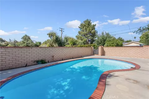 Exterior - 546 North Pl, Redlands, CA 92373 photo 11 of 12