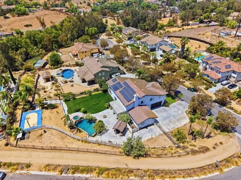 View/Area - 856 Harness, Norco, CA 92860 photo 6 of 12