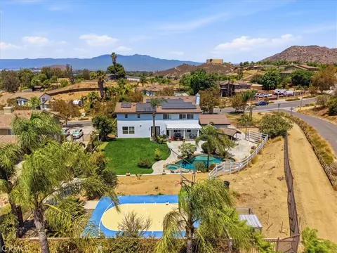 View/Area - 856 Harness, Norco, CA 92860 photo 11 of 12