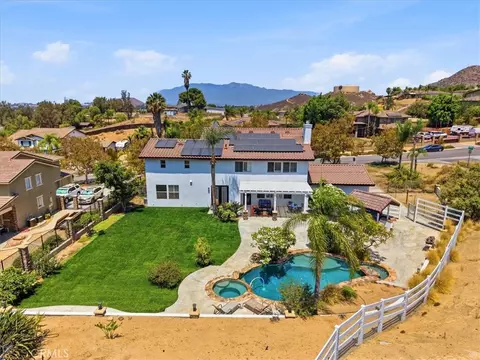 View/Area - 856 Harness, Norco, CA 92860 photo 2 of 12