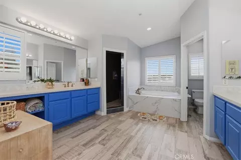 Bath - 856 Harness, Norco, CA 92860 photo 3 of 6