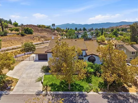 View/Area - 856 Harness, Norco, CA 92860 photo 3 of 12
