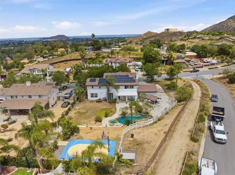 View/Area - 856 Harness, Norco, CA 92860 photo 1 of 12