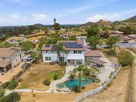 View/Area - 856 Harness, Norco, CA 92860 photo 3 of 12