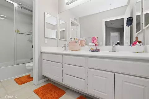 Bath - 856 Harness, Norco, CA 92860 photo 4 of 5